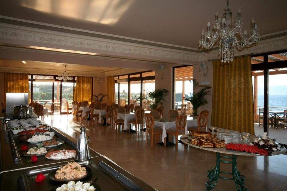Viva Mare Hotel & Spa Mythimna Exterior foto